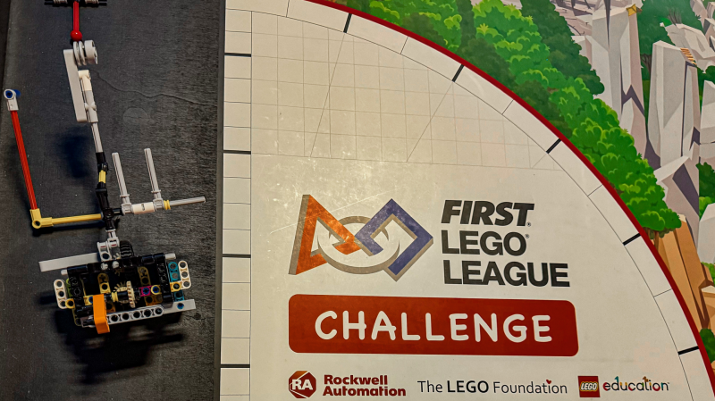 "First Lego League" året rundt i den nye Osane idrettshall.